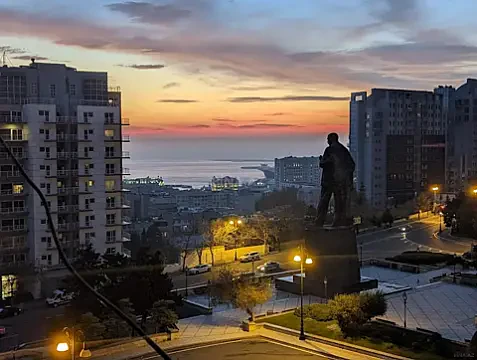Satılır 2 otaqlı mənzil 90 m² — Bakı 2 otaq 90.00 m²