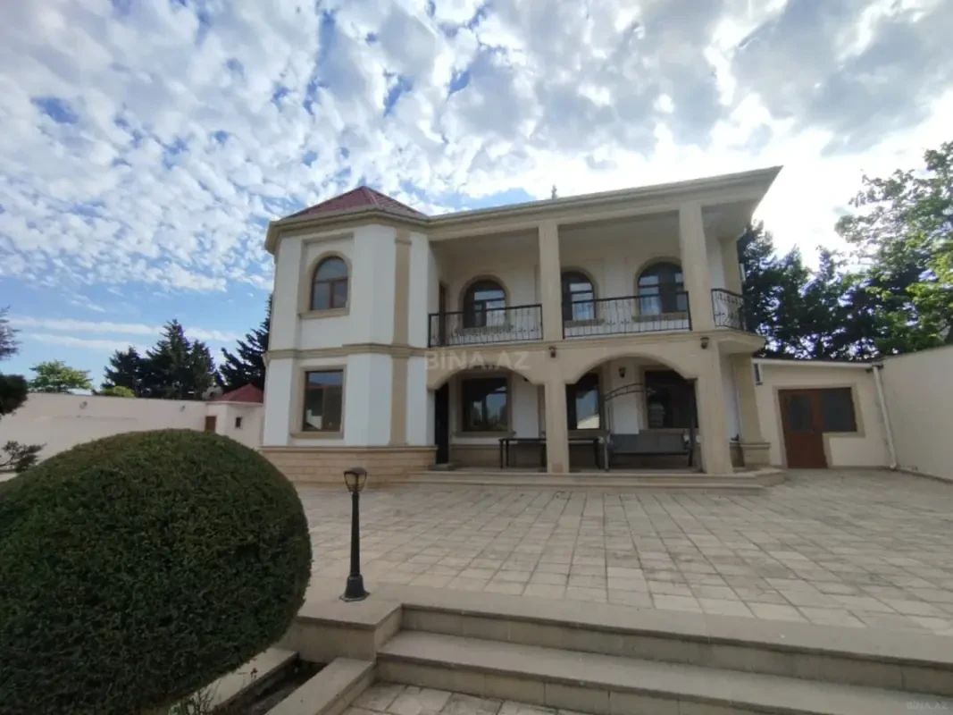 Kirayə verilir 6 otaqlı həyət evi 270 m²