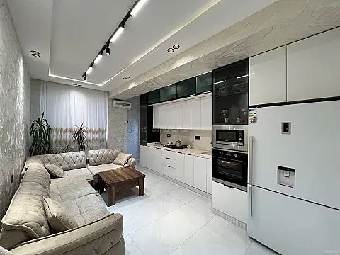 Satılır 3 otaqlı mənzil 145 m² — Bakı, Həzi Aslanov qəs. 3 otaq 145.00 m²