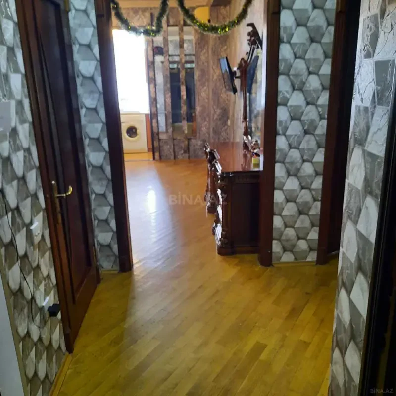 Satılır 2 otaqlı mənzil 55 m²