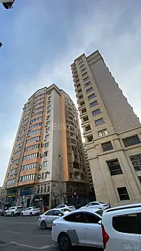 Kirayə verilir 4 otaqlı mənzil 220 m² — Bakı, Xətai 4 otaq 220.00 m²