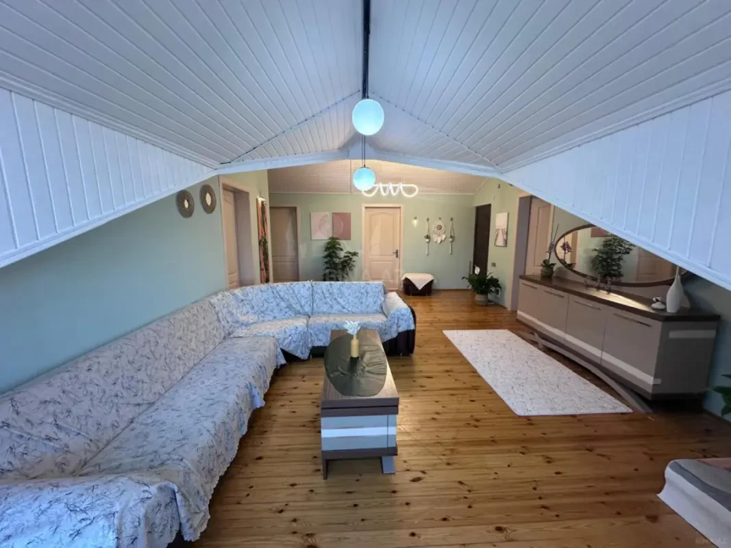 Kirayə verilir 4 otaqlı mənzil 126 m²