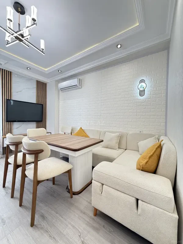 Kirayə verilir 2 otaqlı mənzil 55 m²