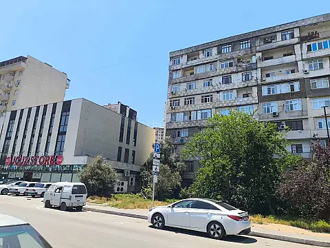Satılır 3 otaqlı mənzil 78 m² — Bakı, İnşaatçılar 3 otaq 78.00 m²