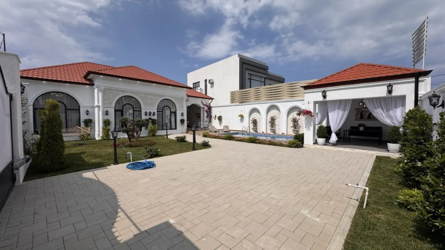 Satılır 4 otaqlı həyət evi 170 m²