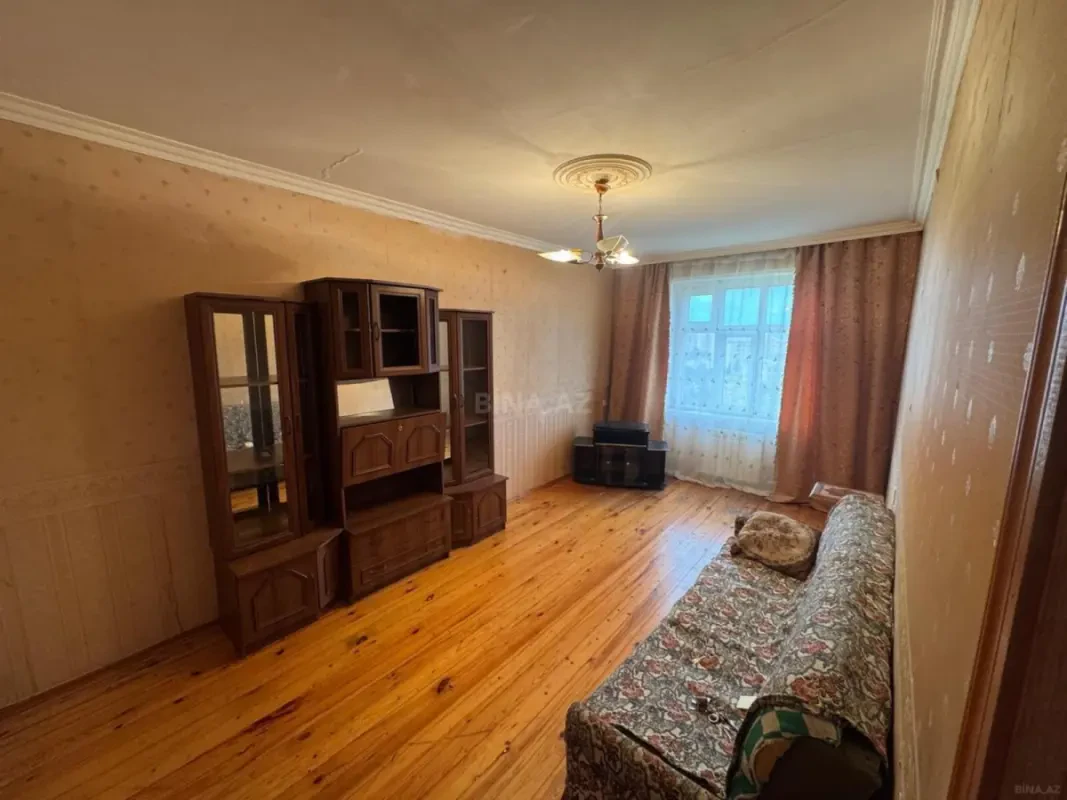 Satılır 4 otaqlı mənzil 85 m²