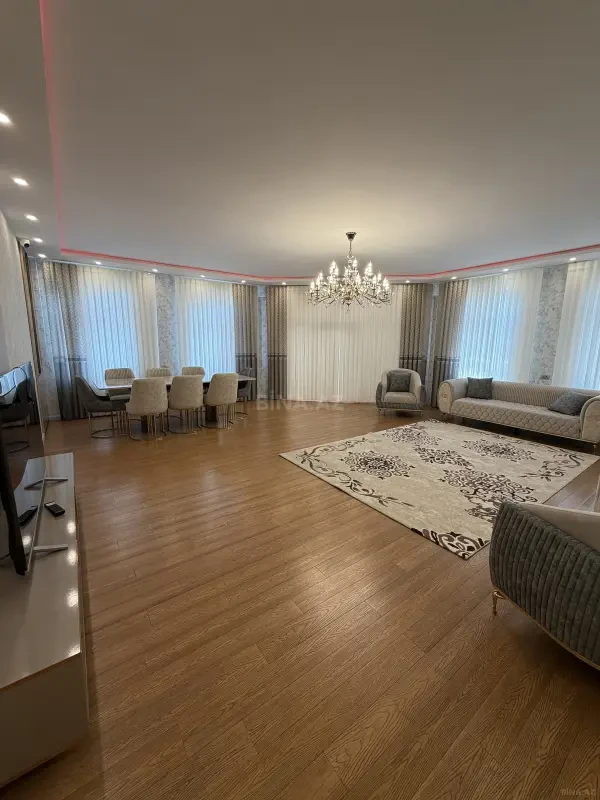 Kirayə verilir 5 otaqlı mənzil 280 m²