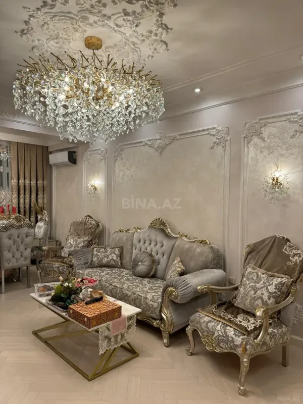 Satılır 2 otaqlı mənzil 85 m²
