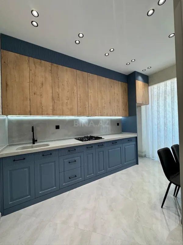Satılır 2 otaqlı mənzil 83 m²