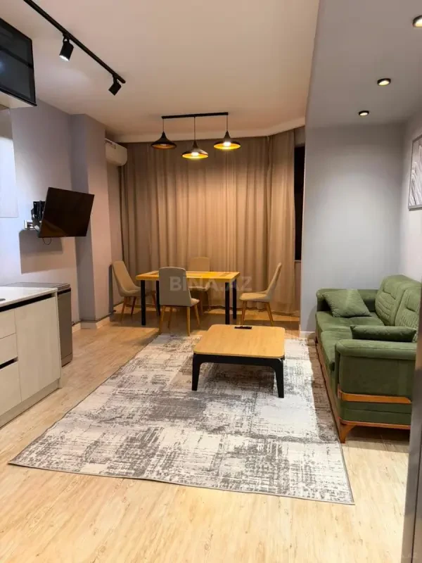 Kirayə verilir 3 otaqlı mənzil 110 m²