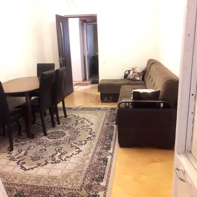 Kirayə verilir 2 otaqlı mənzil 60 m²