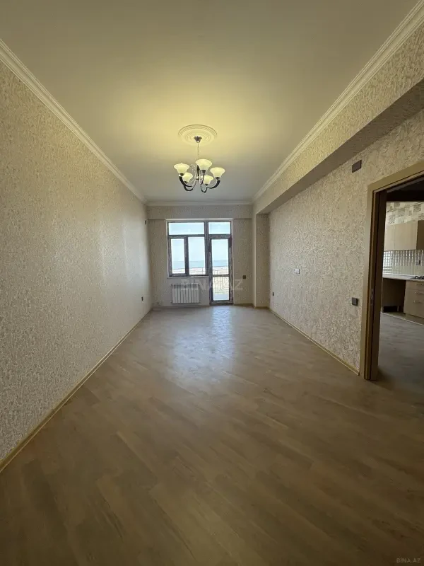 Kirayə verilir 2 otaqlı mənzil 102 m²