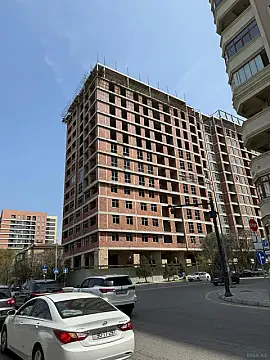 Satılır 3 otaqlı mənzil 160 m² — Bakı 3 otaq 160.00 m²