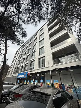Satılır 4 otaqlı mənzil 119.8 m² — Bakı, İnşaatçılar 4 otaq 119.80 m²