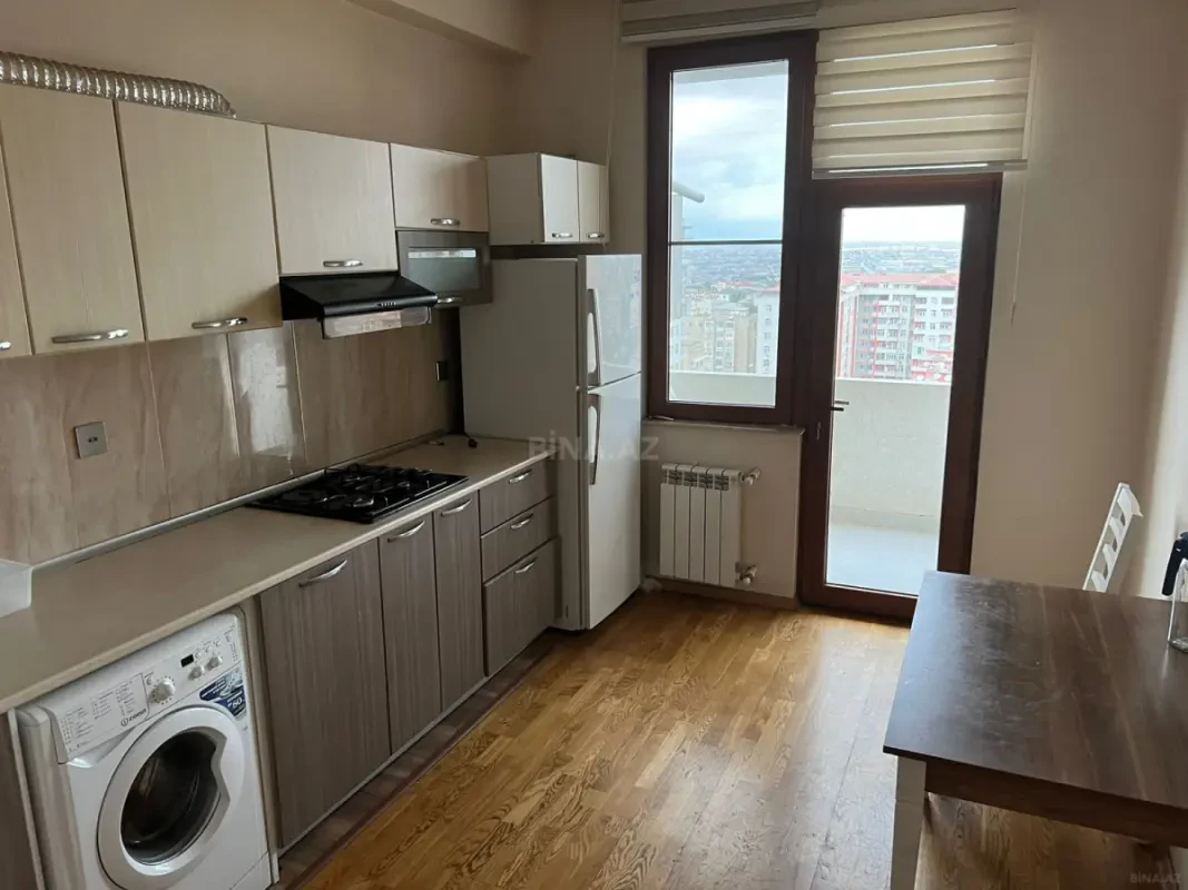 Satılır 2 otaqlı mənzil 78 m²