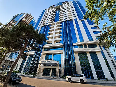 Satılır 3 otaqlı mənzil 156 m² — Bakı 3 otaq 156.00 m²