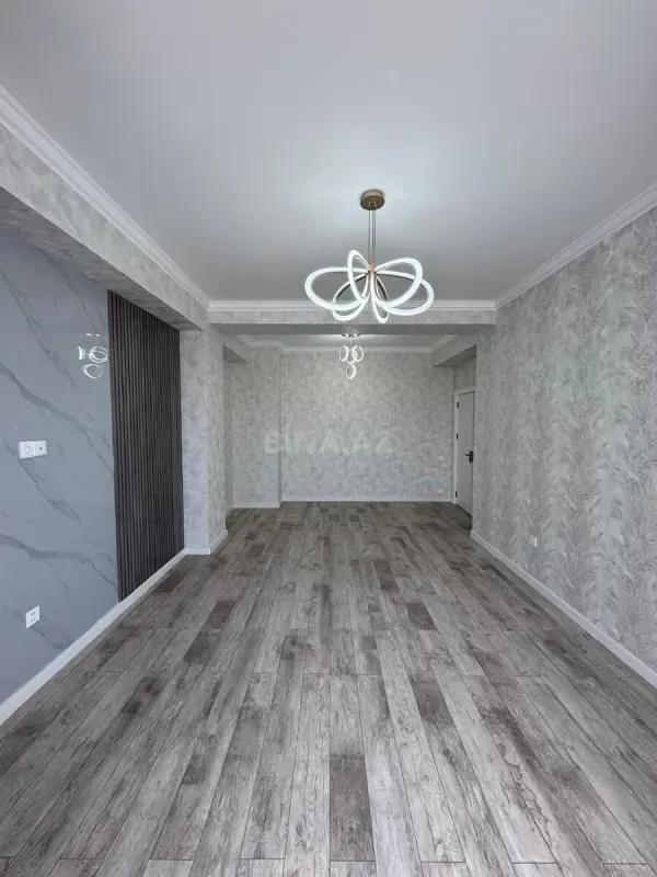 Satılır 2 otaqlı mənzil 74 m²