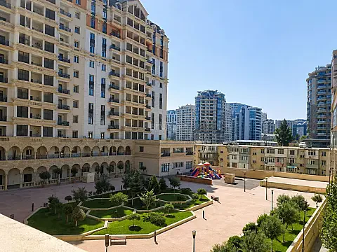 Satılır 4 otaqlı mənzil 210 m² — Bakı, Nizami 4 otaq 210.00 m²