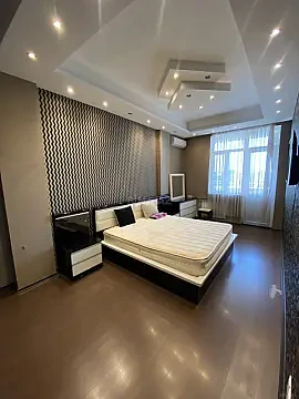 Kirayə verilir 3 otaqlı mənzil 125 m² — Bakı, Yasamal 3 otaq 125.00 m²