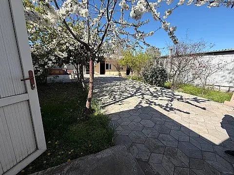 Satılır obyekt 950 m² — Gəncə 950.00 m²