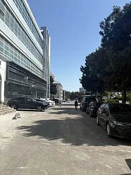 Kirayə verilir obyekt 250 m² — Bakı 250.00 m²