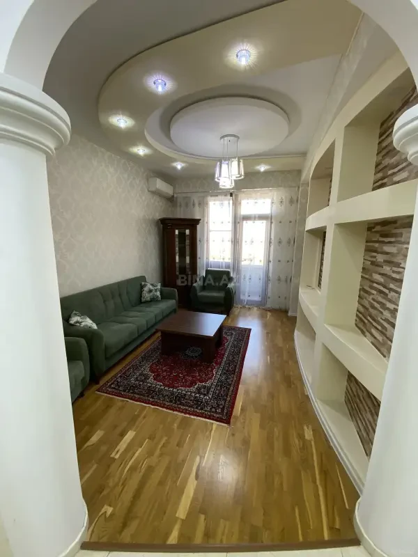 Kirayə verilir 2 otaqlı mənzil 60 m²