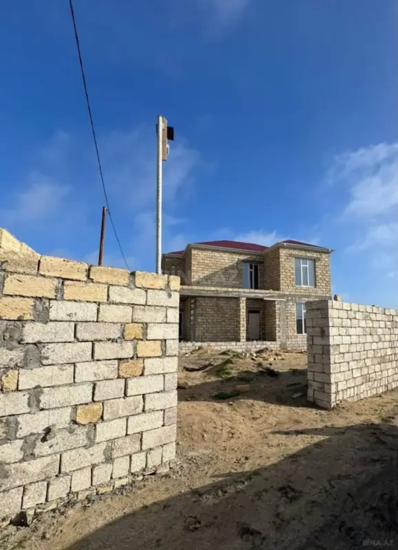 Satılır 6 otaqlı həyət evi 300 m²