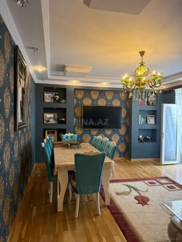 Satılır 3 otaqlı mənzil 120 m²