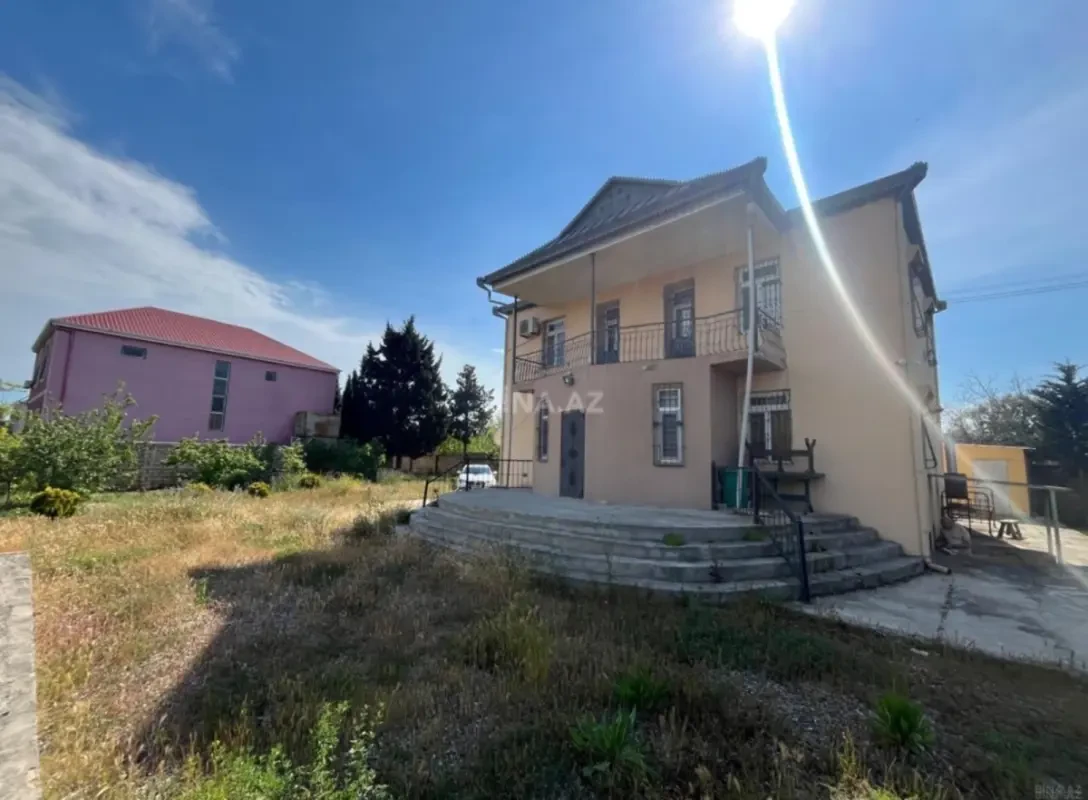 Satılır 4 otaqlı həyət evi 180 m²