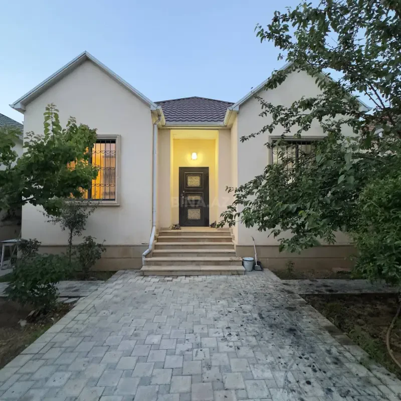 Satılır 3 otaqlı həyət evi 140 m²