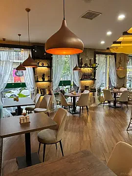 Kirayə verilir obyekt 250 m² — Bakı 250.00 m²