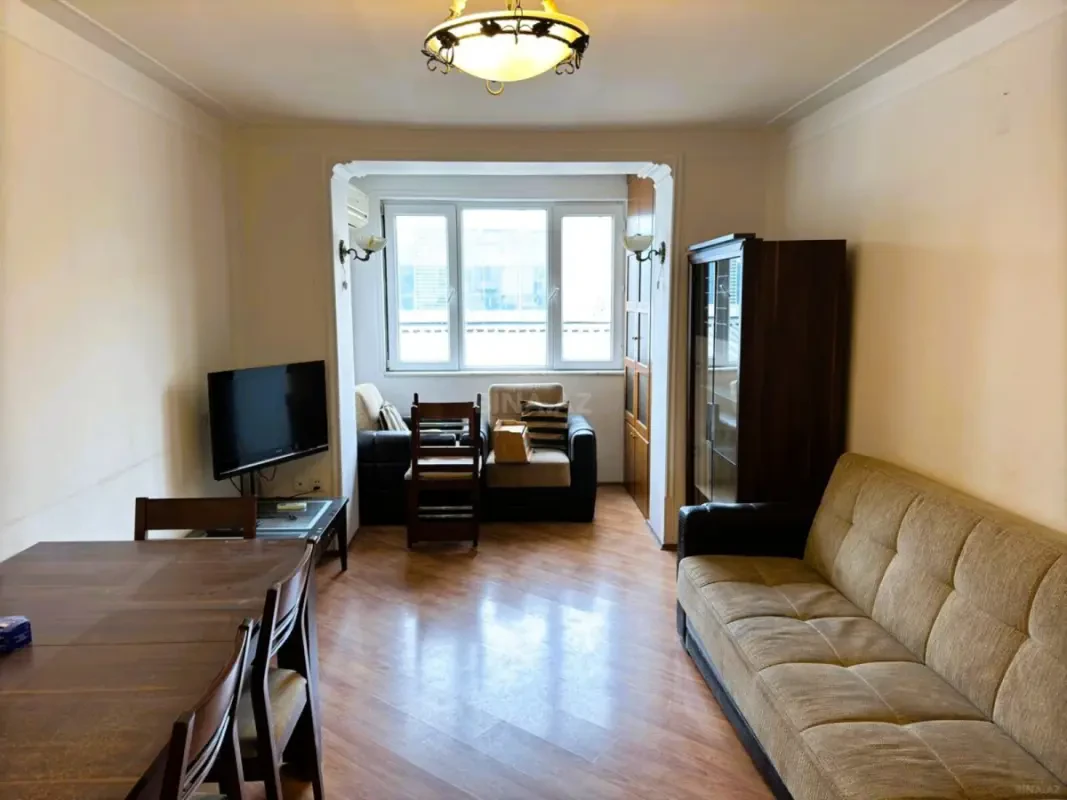 Kirayə verilir 2 otaqlı mənzil 60 m²