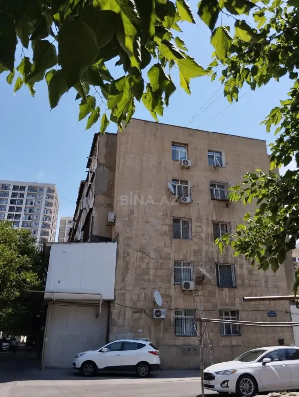 Kirayə verilir 2 otaqlı mənzil 70 m²