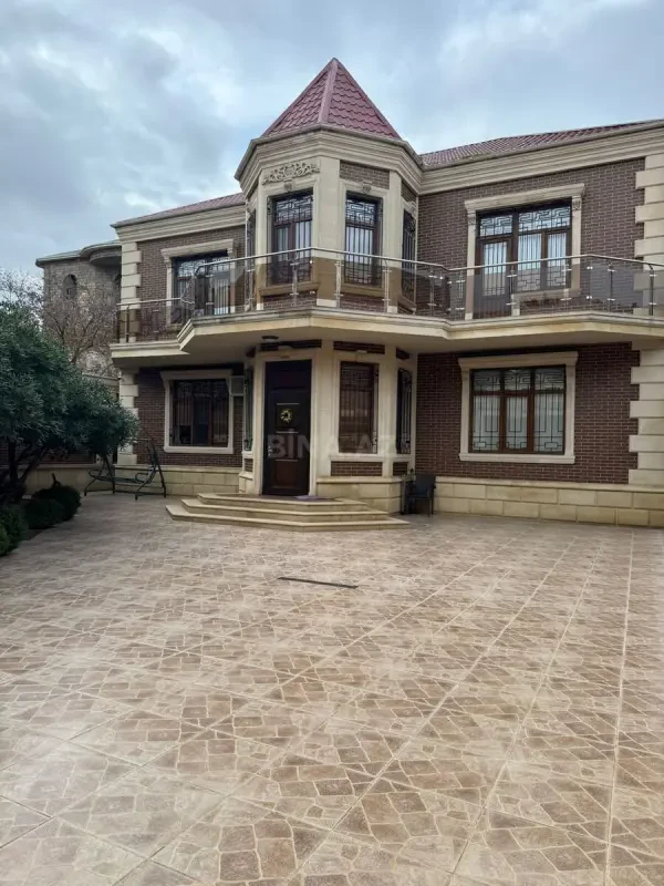 Satılır 6 otaqlı həyət evi 480 m²