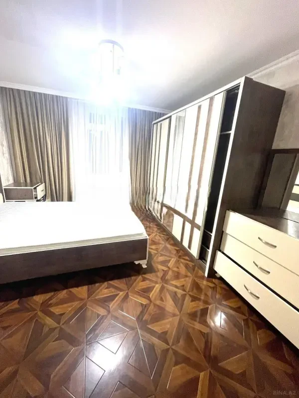Kirayə verilir 2 otaqlı mənzil 65 m²