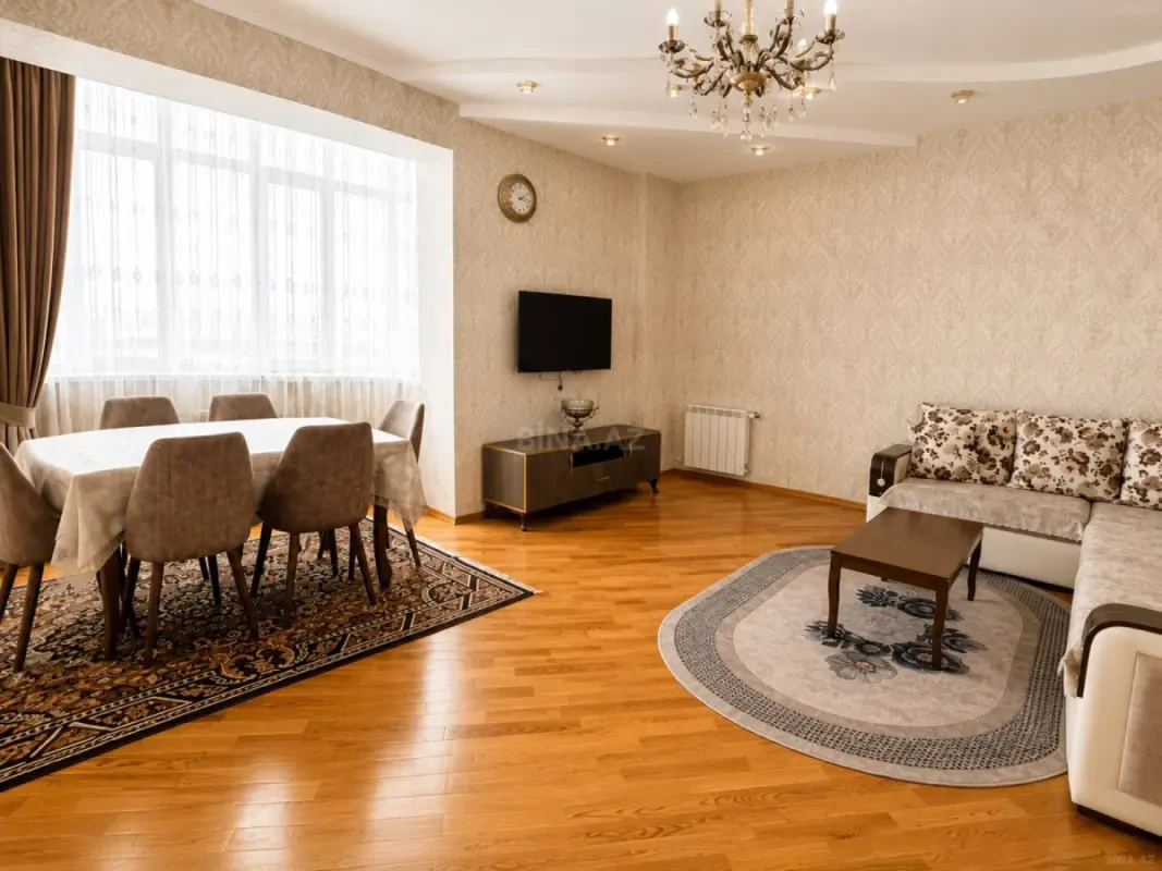 Satılır 3 otaqlı mənzil 120 m²