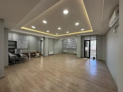 Kirayə verilir 8 otaqlı ofis 900 m² — Bakı 8 otaq 900.00 m²