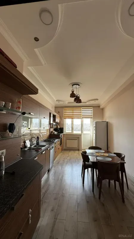 Kirayə verilir 2 otaqlı mənzil 100 m²