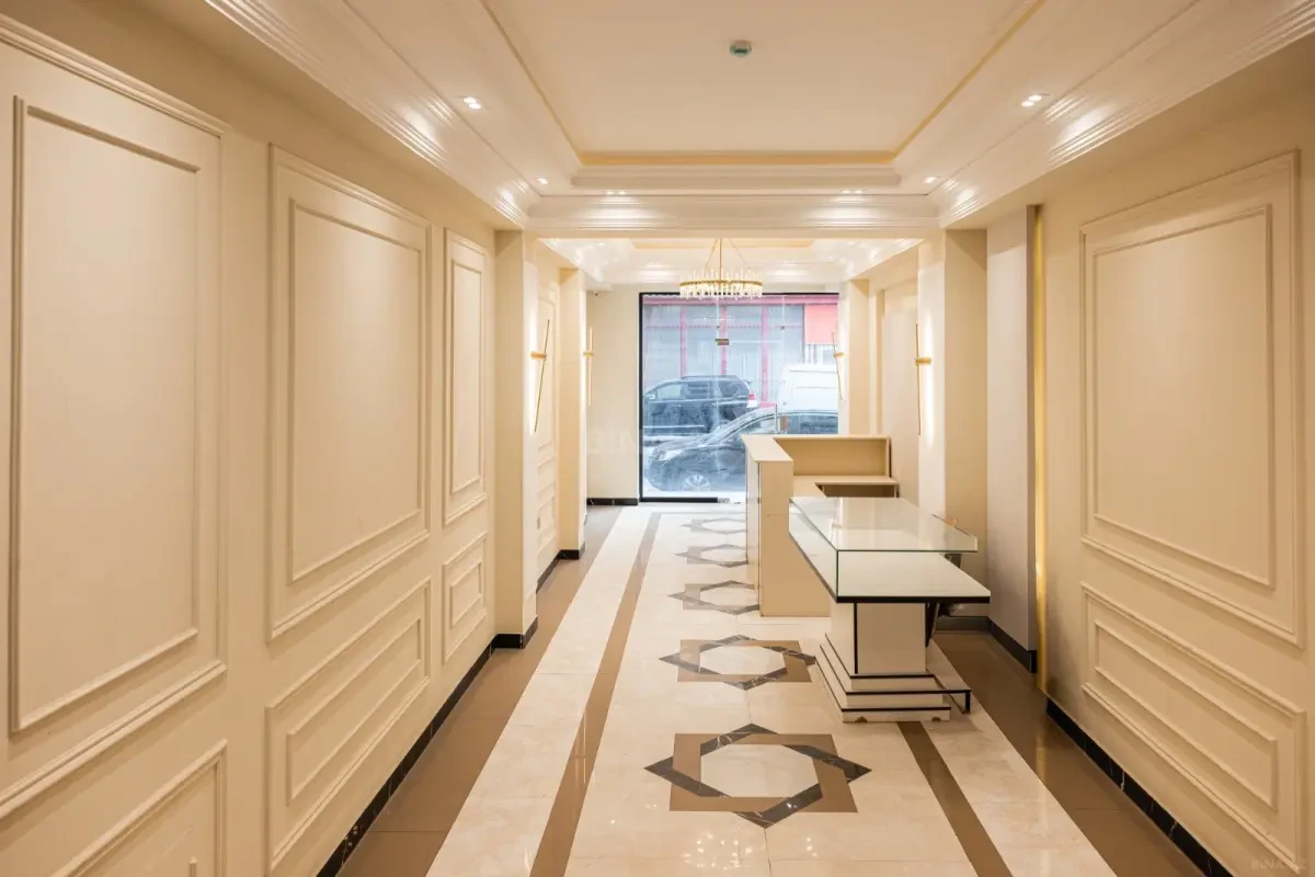 Kirayə verilir obyekt 827 m²