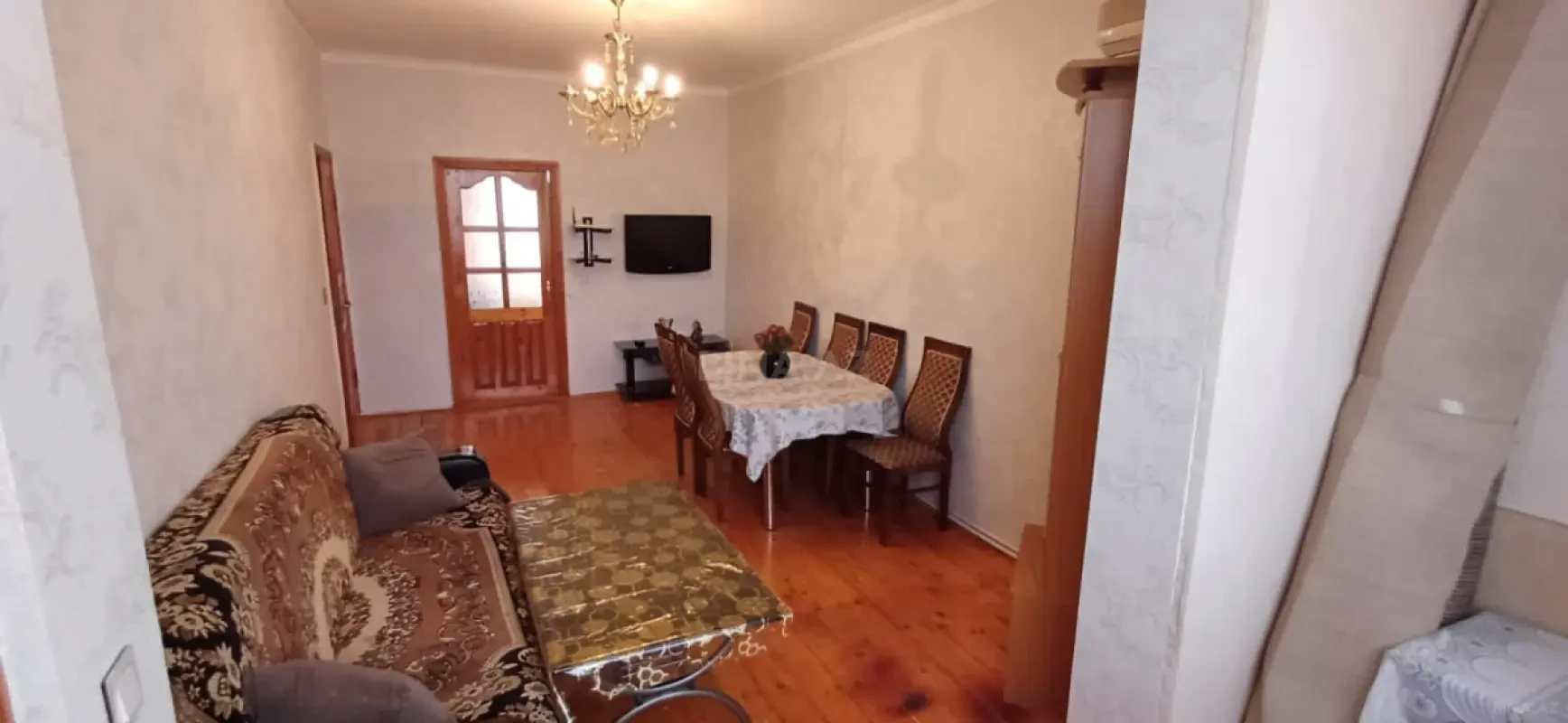 Kirayə verilir 2 otaqlı mənzil 61 m²