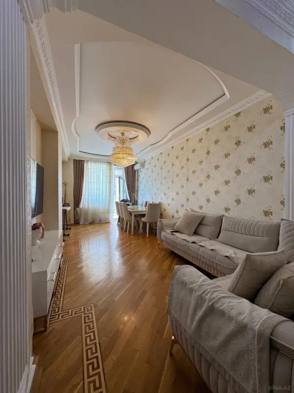 Satılır 3 otaqlı mənzil 102 m²