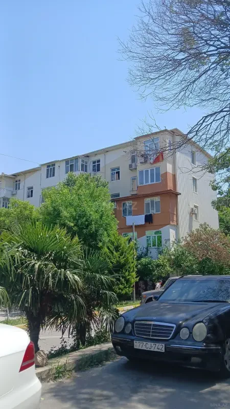 Kirayə verilir 2 otaqlı mənzil 65 m²