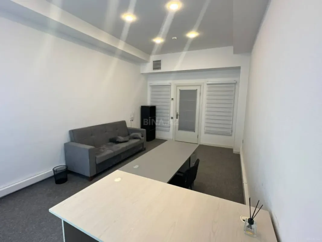 Kirayə verilir 1 otaqlı ofis 20 m²