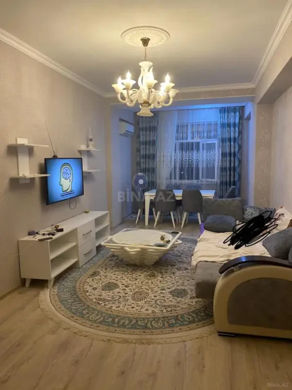 Kirayə verilir 3 otaqlı mənzil 104 m²