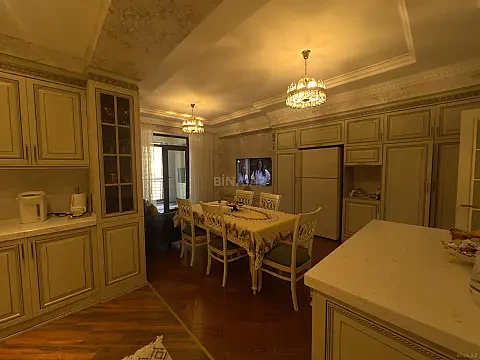 Satılır 5 otaqlı mənzil 290 m² — Bakı, Nəsimi 5 otaq 290.00 m²