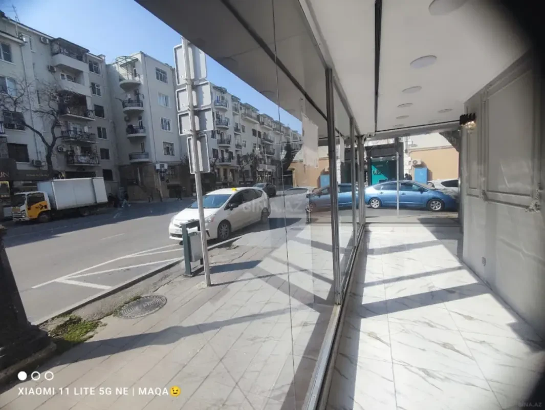 Kirayə verilir obyekt 130 m²