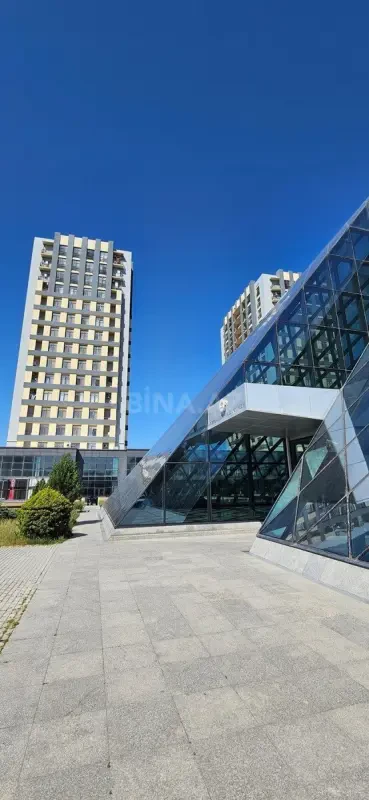 Kirayə verilir 3 otaqlı mənzil 135 m²