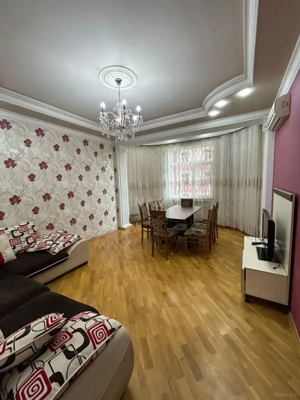 Satılır 3 otaqlı mənzil 95 m²