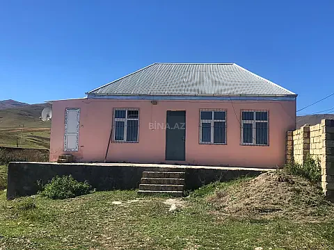 Satılır 3 otaqlı həyət evi 80 m² — Gədəbəy 3 otaq 80.00 m²