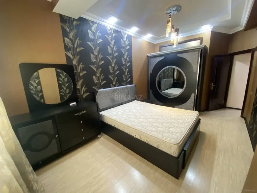 Satılır 2 otaqlı mənzil 70 m²